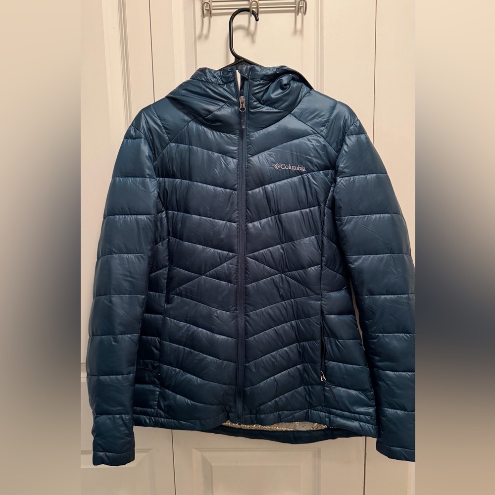 Columbia Women's Puffer Jacket - Dark Blue